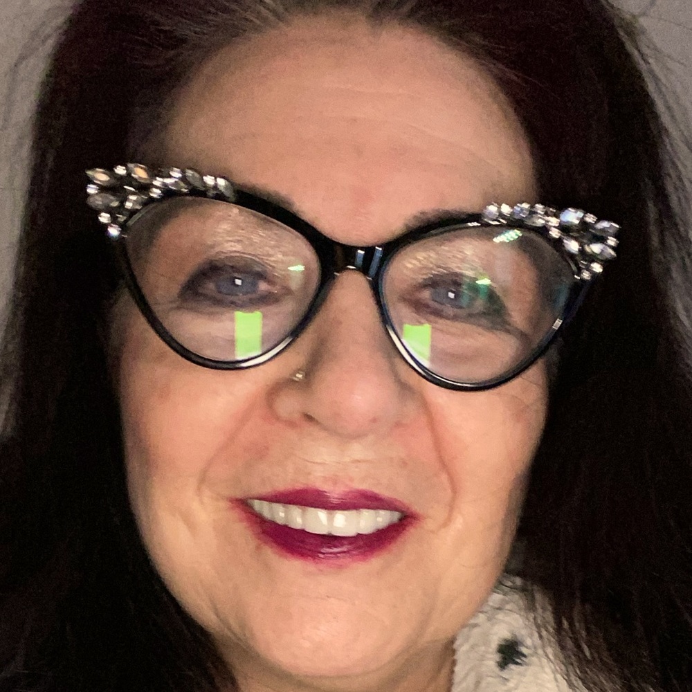 Meet your Posher, Marie